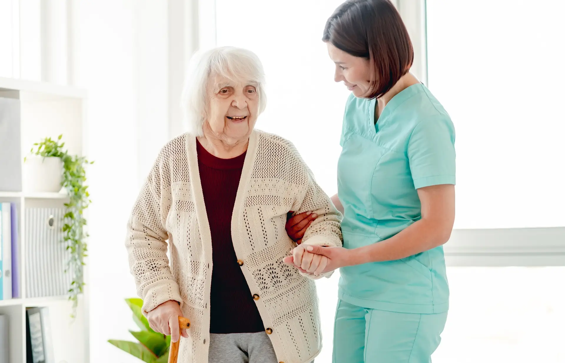Support individuals with Alzheimer’s Disease